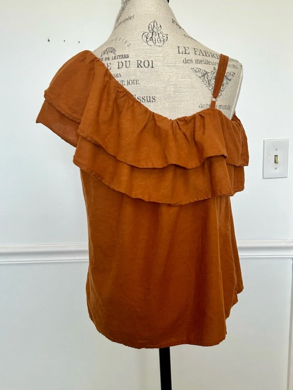 Old Navy One Shoulder Ruffle Top - Rust - Picture 3 of 4